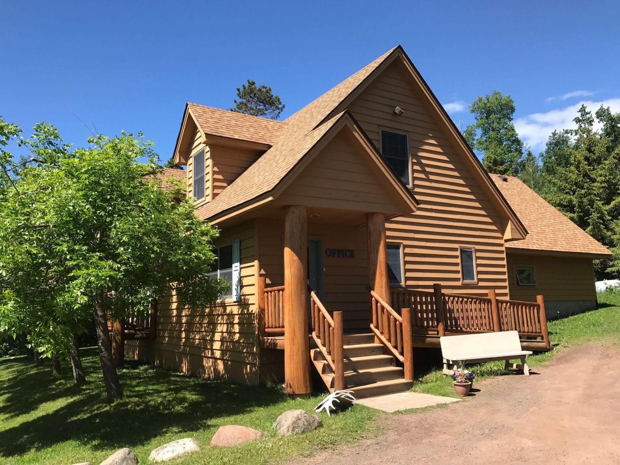 Superior Ridge Resort Motel Schroeder Exterior photo